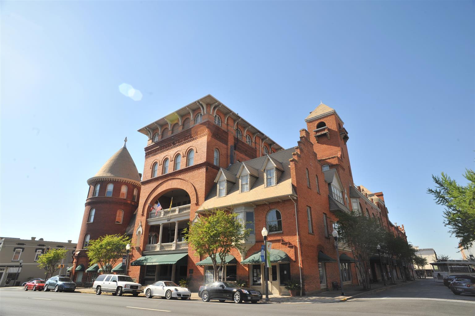 Windsor Hotel, Ascend Hotel Collection Americus Bagian luar foto