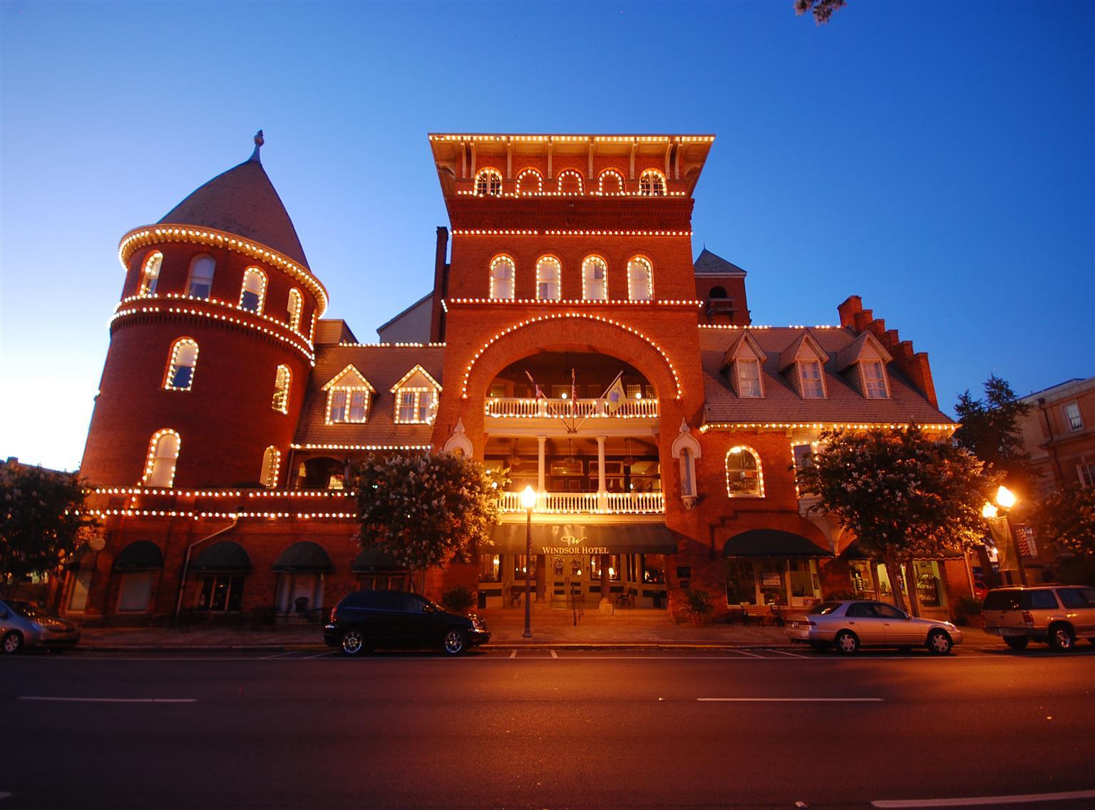 Windsor Hotel, Ascend Hotel Collection Americus Bagian luar foto