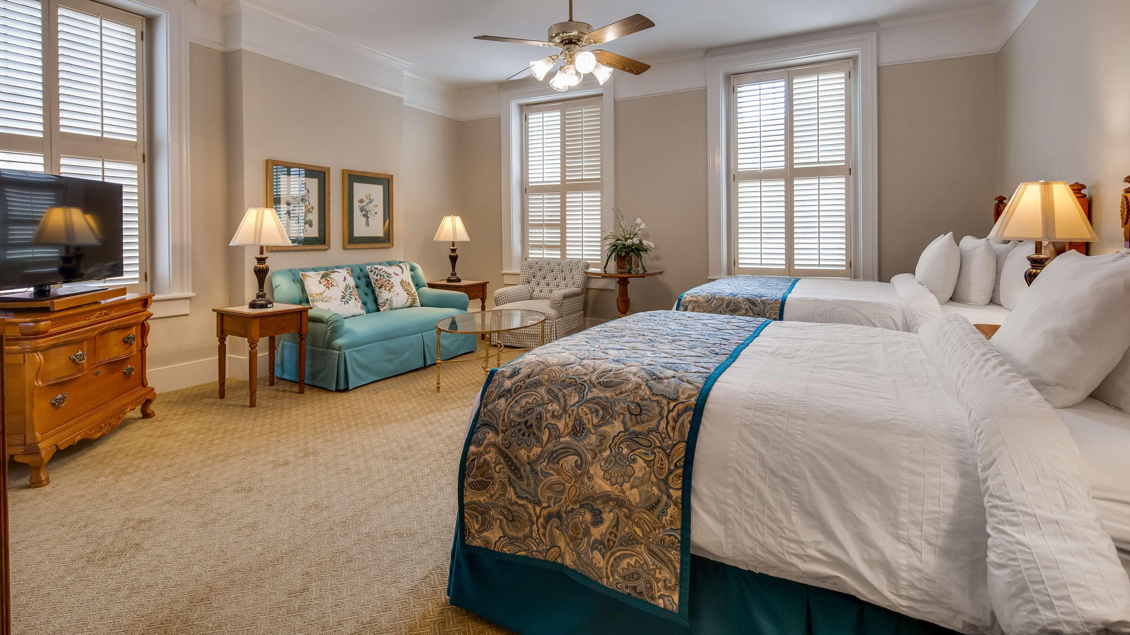 Windsor Hotel, Ascend Hotel Collection Americus Bagian luar foto