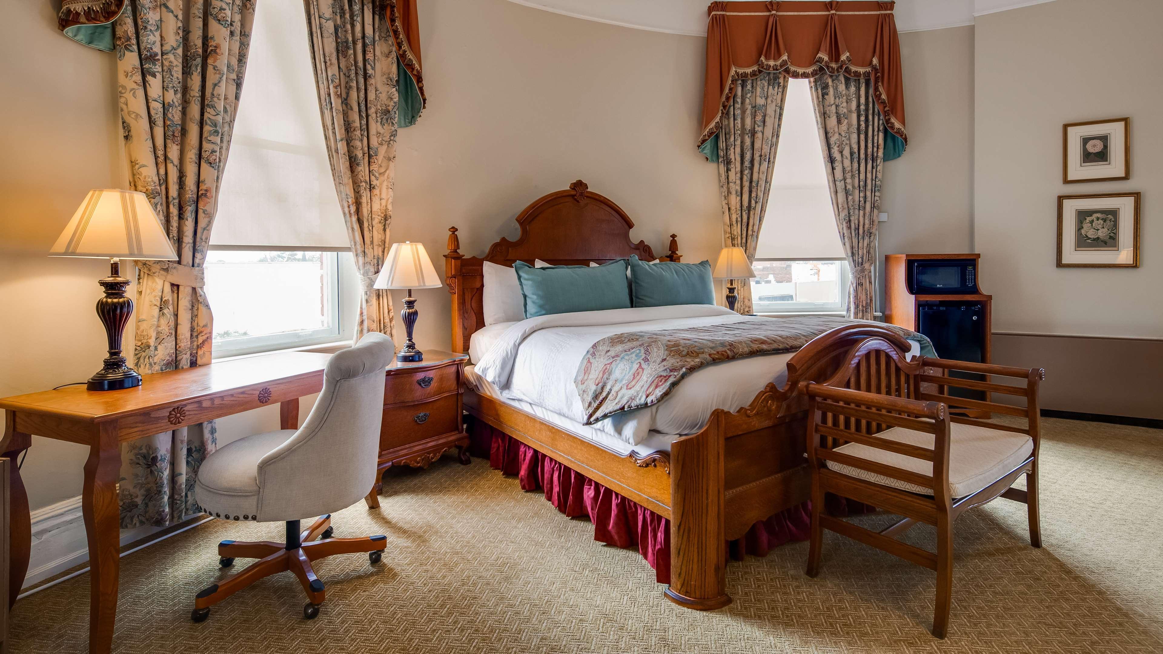 Windsor Hotel, Ascend Hotel Collection Americus Bagian luar foto