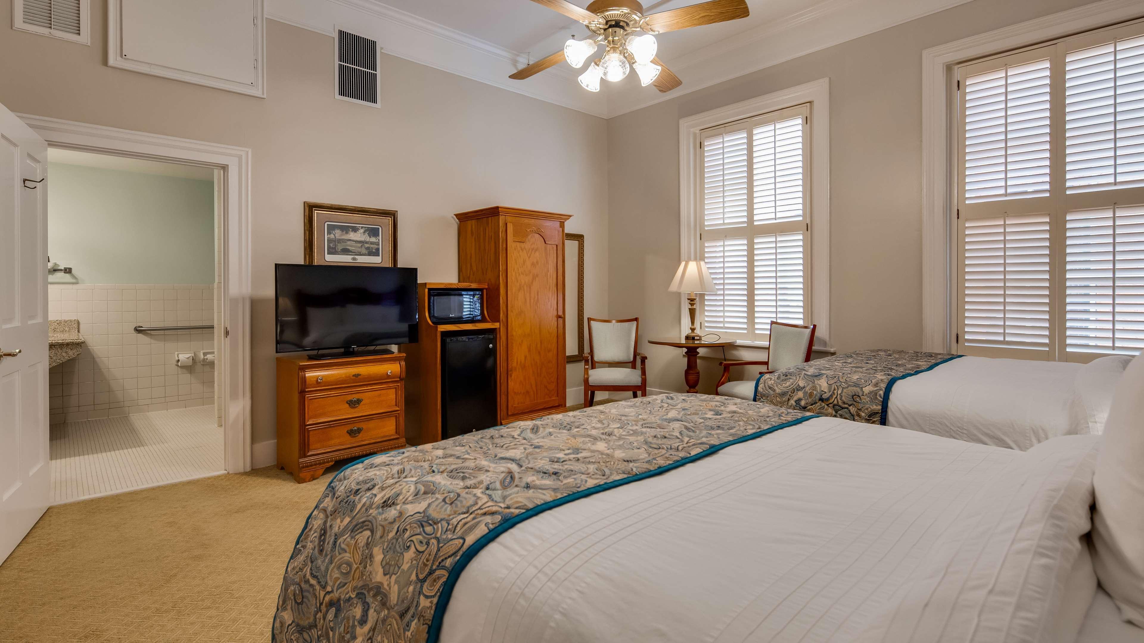Windsor Hotel, Ascend Hotel Collection Americus Bagian luar foto