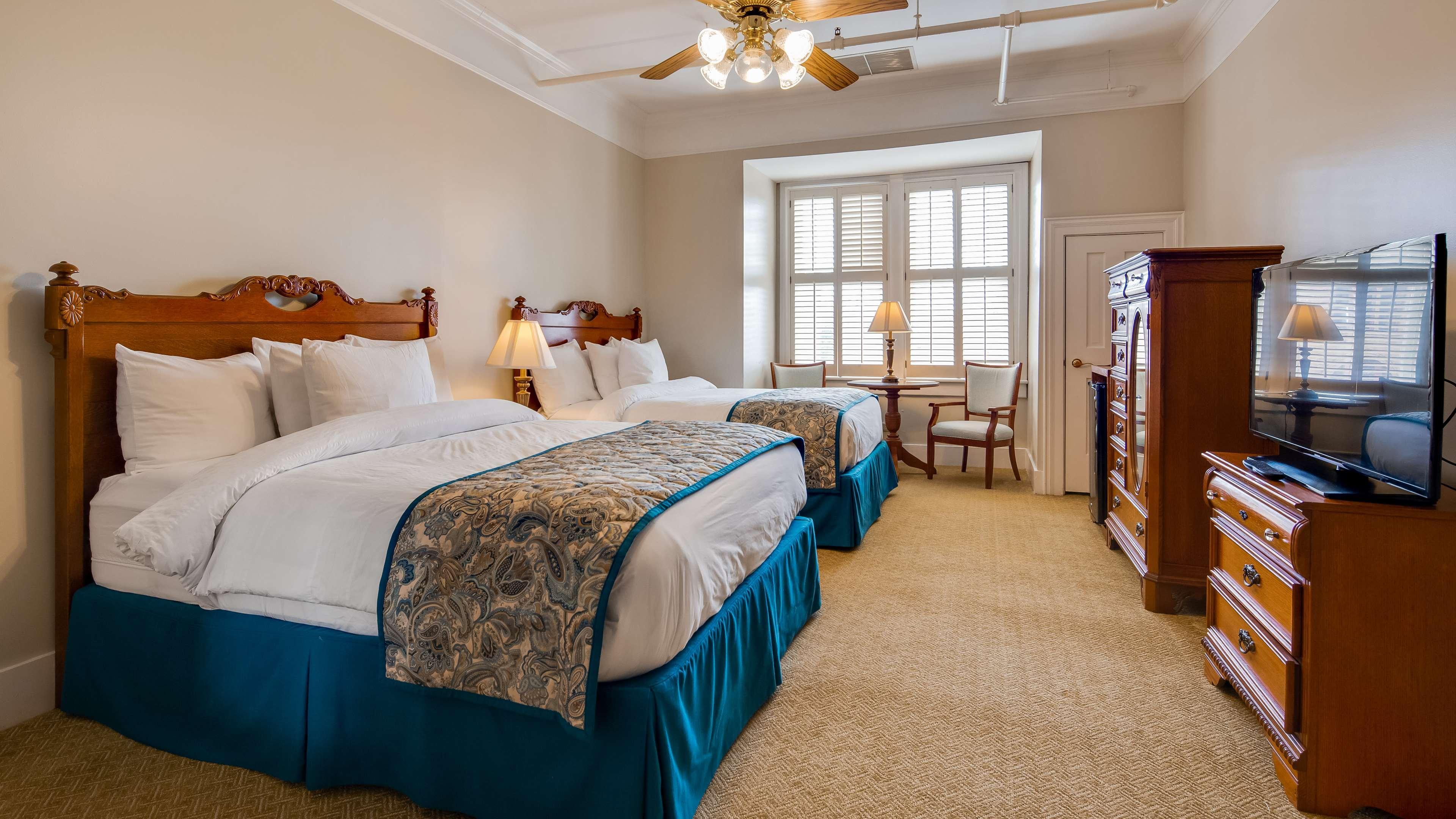 Windsor Hotel, Ascend Hotel Collection Americus Bagian luar foto