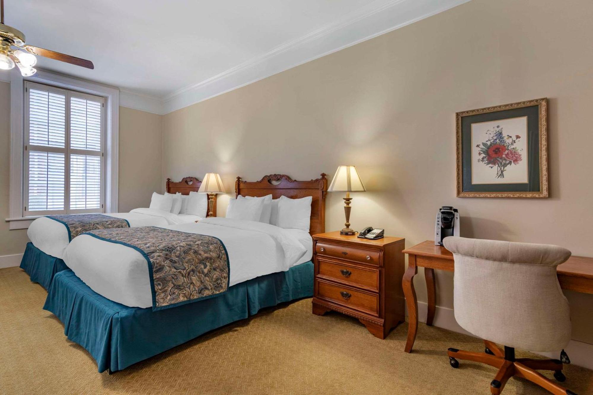Windsor Hotel, Ascend Hotel Collection Americus Bagian luar foto
