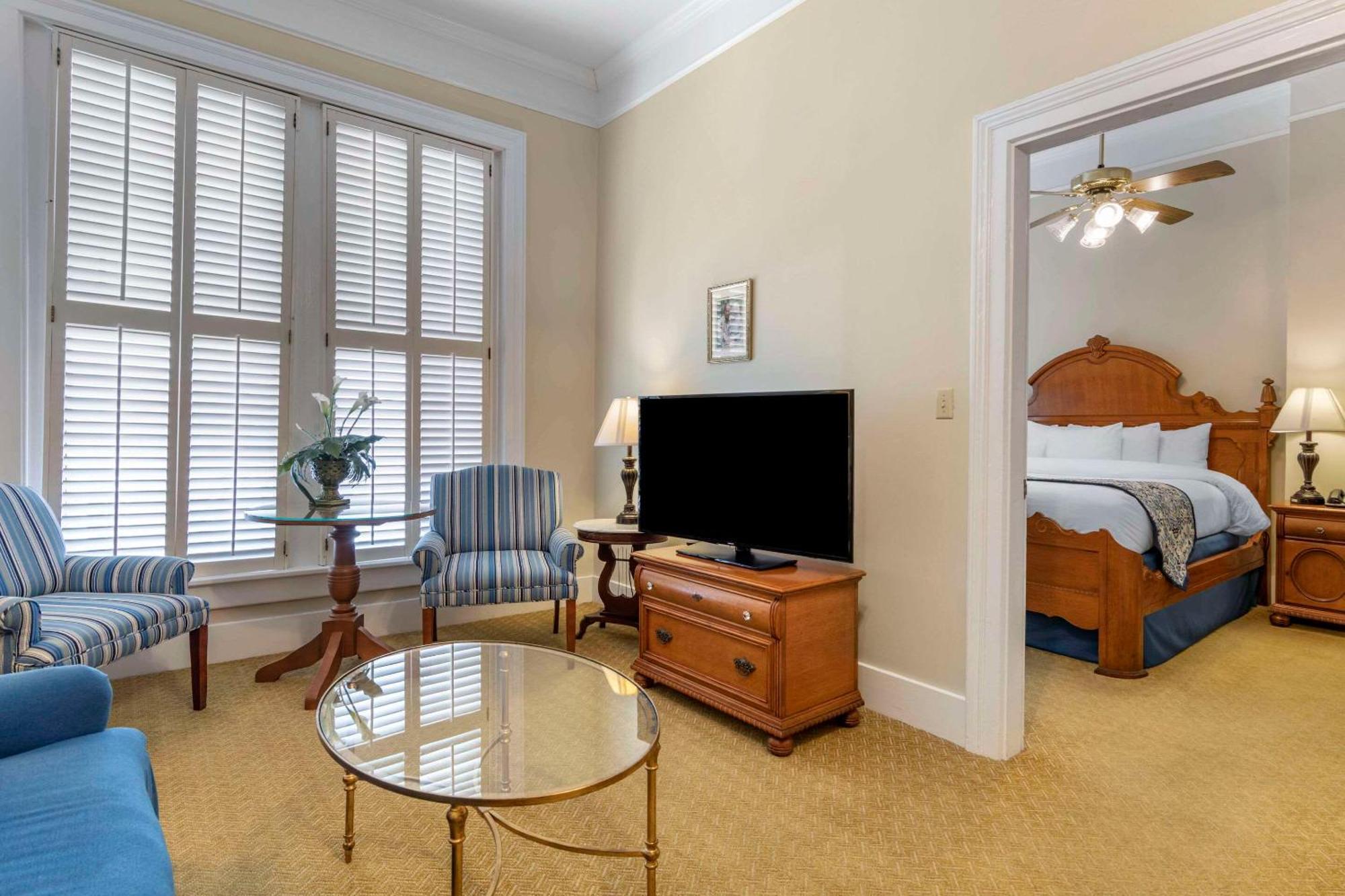 Windsor Hotel, Ascend Hotel Collection Americus Bagian luar foto